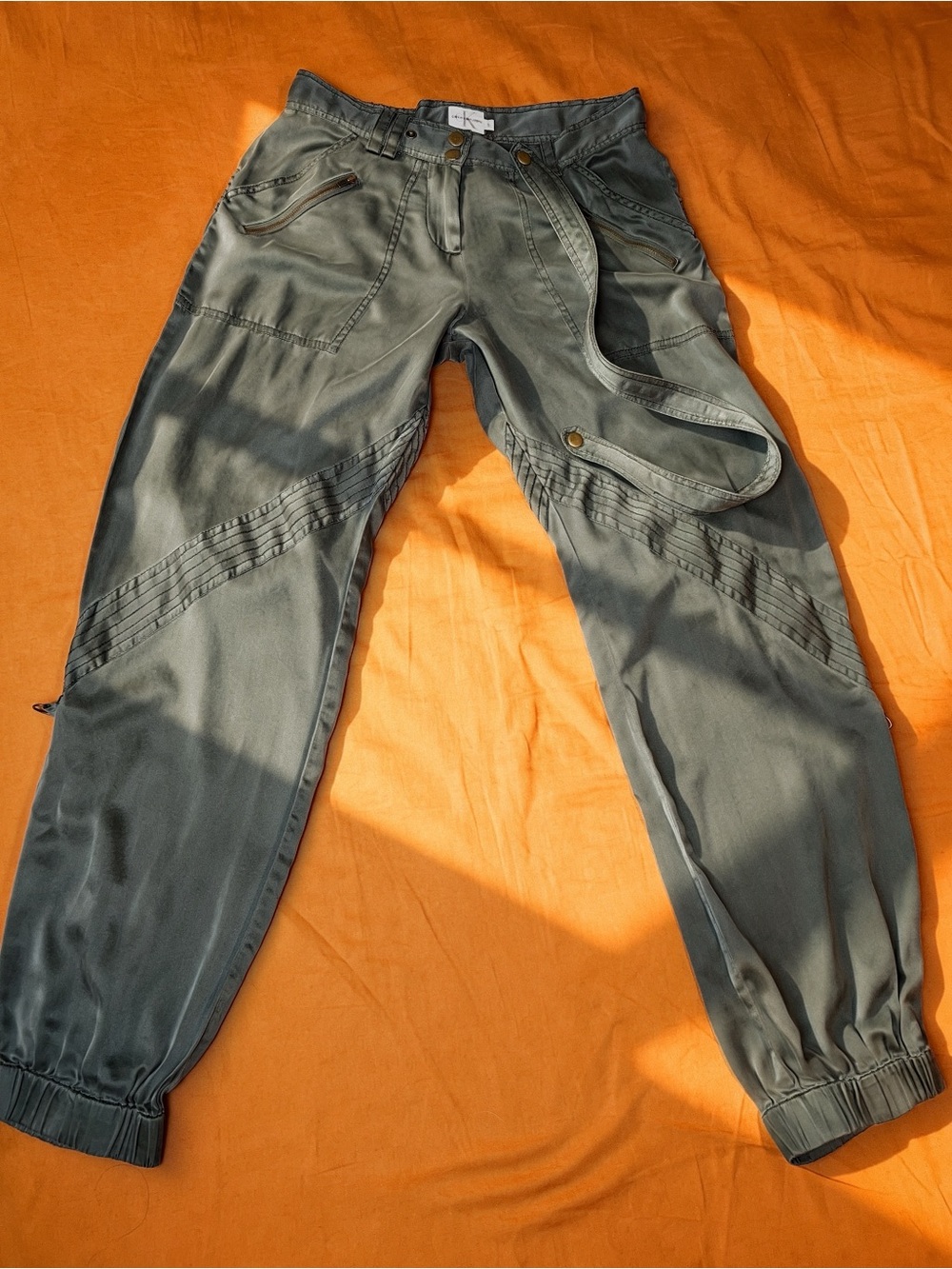 Vintage Calvin Klein 100% Silk Cargo Jogger Utility Pants - đź«’Olive Green Y2K